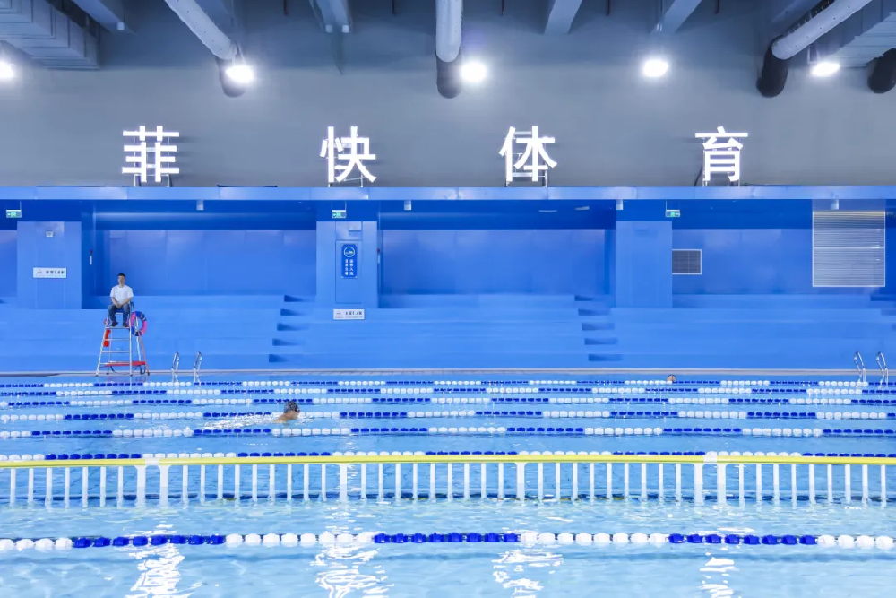 游泳池總濕漉漉？這款恒溫除濕設(shè)備救大命！